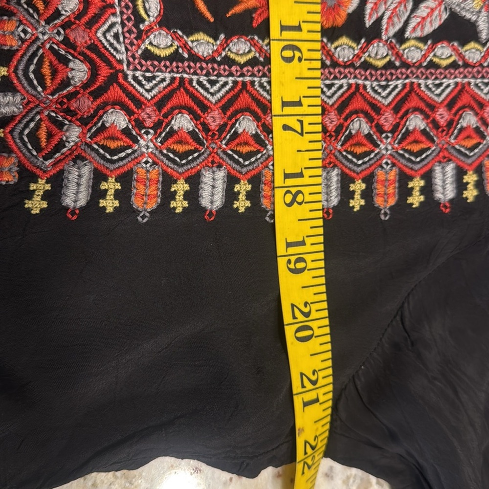 Johnny Was Black Embroidered Women's Top - Picture 11 of 14